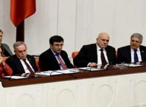 Muhalefetten 'cumhurbaşkanına örtülü ödenek' tepkisi