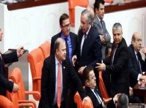 Oktay Vural MHP'li vekili ayıpladı