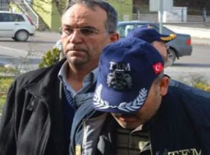 Usulsüz dinlemede 18 tutuklama