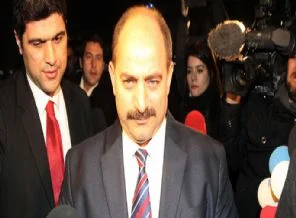 Zekeriya Öz'ün savunması şaşırttı