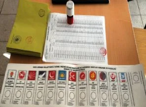 11 parti seçime girmeyince oy pusulası yine değişti