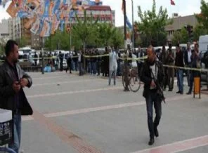 AK Parti Batman seçim bürosuna silahlı saldırı!