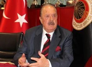 'Aziz Yıldırım evinde otursun'