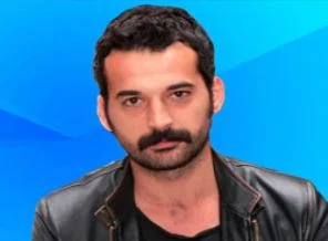 Babasını öldüren oyuncu konuştu: Beni idamla yargılayın