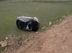 Belediye başkanının aracı takla attı