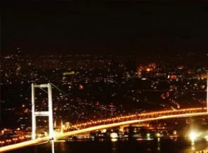 Boğaziçi'nde aydınlatma sistemi sökülüyor