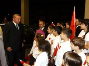 Cumhurbaşkanı'na Kuveyt'te sürpriz karşılama