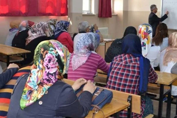 Danıştay'dan 'okulda başörtüsü' kararı