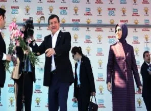Davutoğlu'ndan Demirtaş'a 'çete' benzetmesi