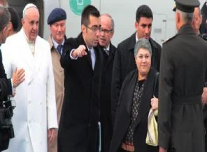 Davutoğlu'ndan Papa'ya çok sert tepki