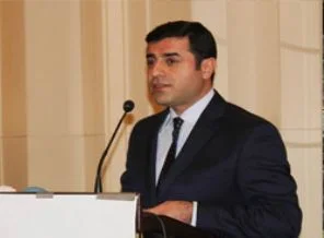 Demirtaş: Yüz verdik 400 istiyor