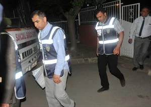 Derneklere yönelik ''paralel yapı'' operasyonu
