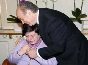 İlk talimatını verirken gözyaşlarını tutamadı