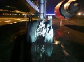 İstanbul'da İran yolcu uçağı faciadan döndü