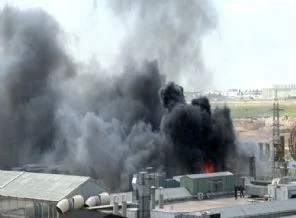 İstanbul Kuyumcukent'te korkutan yangın