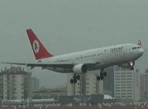 İstanbul, uçakları zorladı!