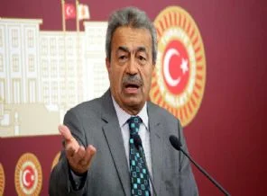 Kamer Genç'ten Koç'a sert yanıt