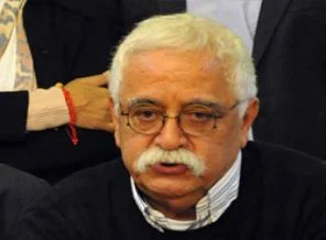 Kırca'nın devlet sanatçılığı alındı