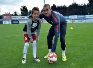 Minik Sneijder Florya'da