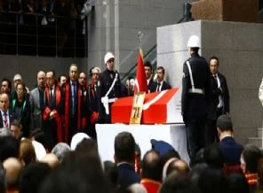 Savcı Kiraz'a veda töreni