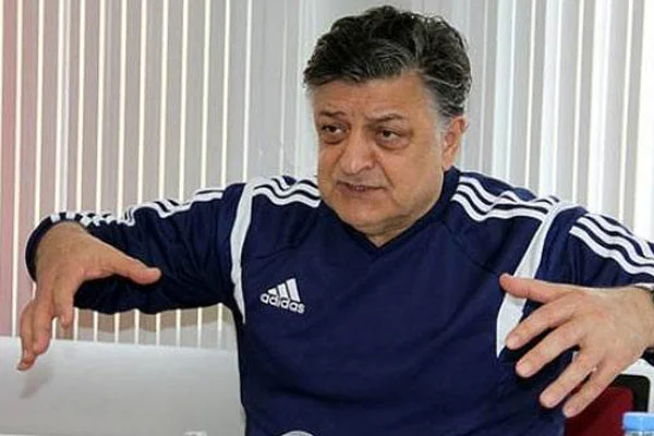 Yılmaz Vural basın önünde yalvardı
