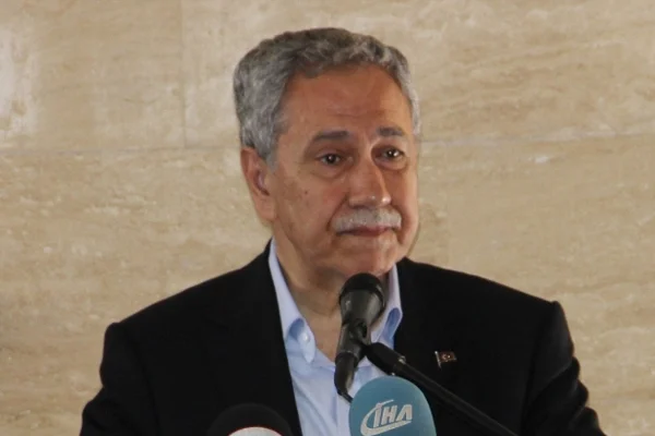 Arınç, Mursi'yi unutmadı