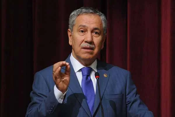Arınç'tan Ak Parti'ye G.Saray benzetmesi