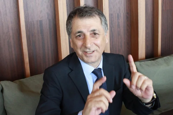 'Başörtüsünü istediğim gibi savunamadım'