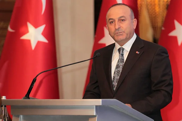 Birileri bize milliyetçilik öğretmeye çalışıyor