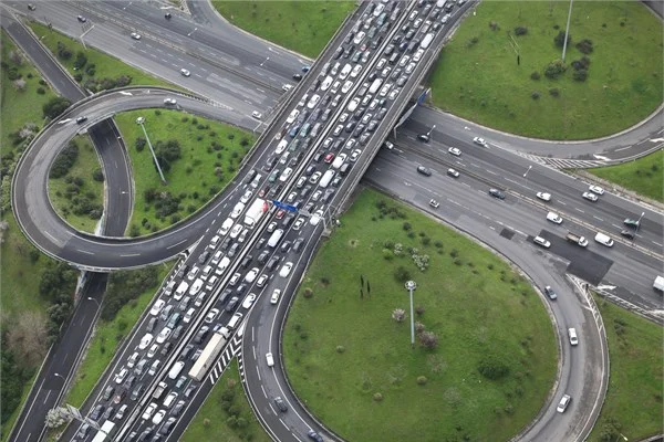 Bu yollar trafiğe kapalı