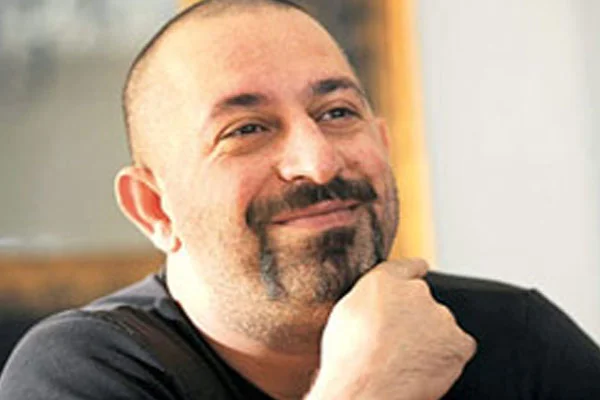 Cem Yılmaz'dan mesaj var!