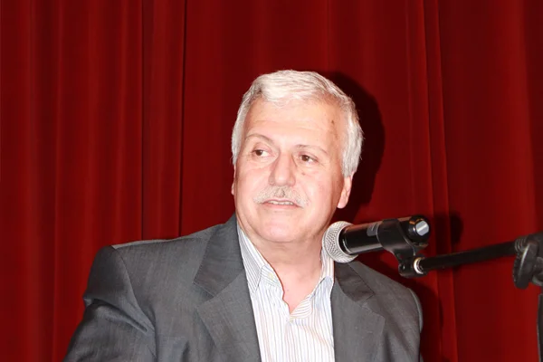 Gülerce oyunu kime vereceğini açıkladı