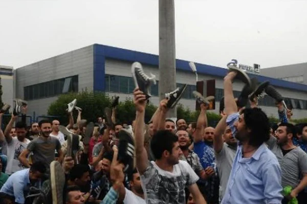 Günlerdir grevdeydiler, o işçilere kötü haber