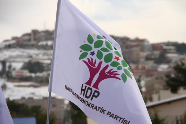 HDP'den 'Öcalan yasağı' iddiası