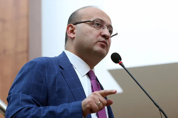 ''İp atan Bahçeli ip atlar oldu''