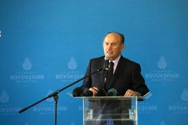 Kadir Topbaş kutladı ve uyardı