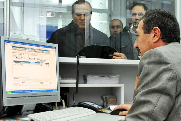 Kamuya 'yaz kıyafeti' uygulaması