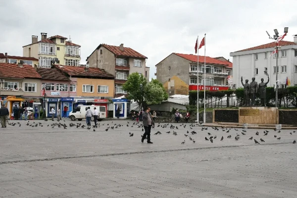 Kimse gelmeyince miting iptal oldu