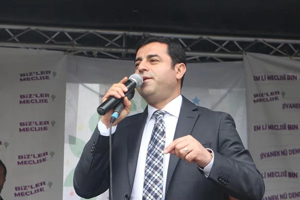 Kürtçe Kuran-ı Kerim tartışması sürüyor