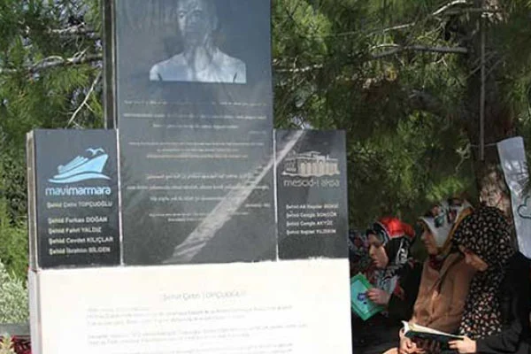 Mavi Marmara şehidi anıldı