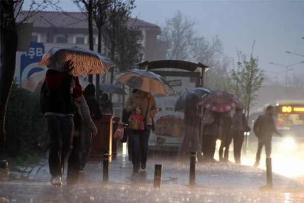 Meteoroloji'den yeni sağanak uyarısı