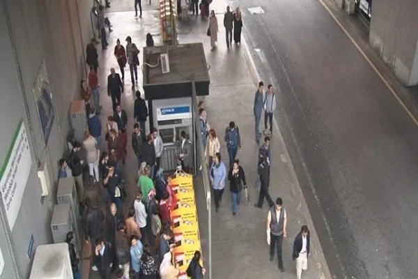 Metrobüs seferleri iptal edildi