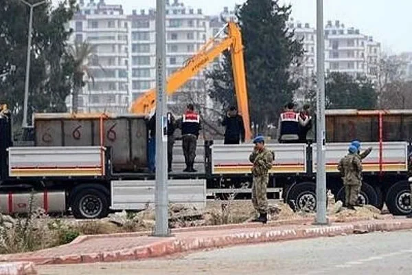 MİT tırlarını durduran savcılara tutuklama