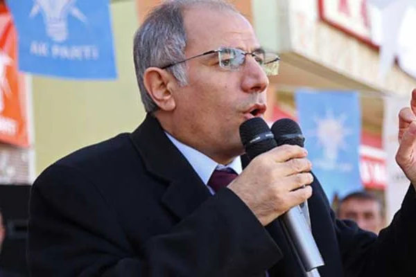 'Onlar boş konuşur AK Parti yapar'