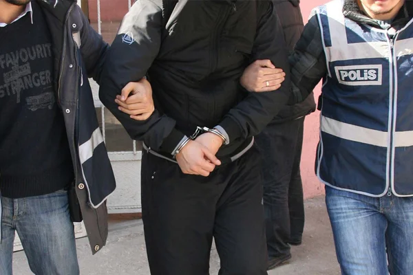 'Paralel Yapı' operasyonunda 7 zanlı adliyede