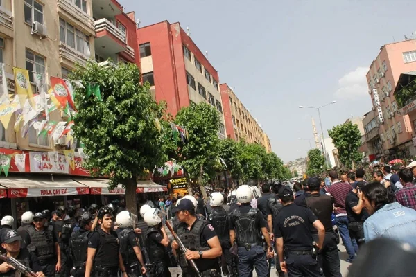 Siirt'te AK Parti-HDP gerginliği