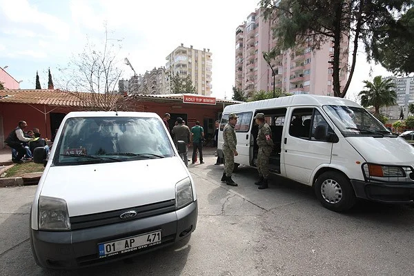 'TIR baskını'nda 10 askere yakalama kararı