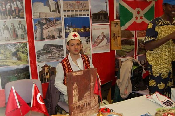 Uluslararası öğrenci buluşması 33 şehirde sürüyor