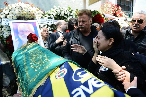 Usta oyuncu son yolculuğuna uğurlandı