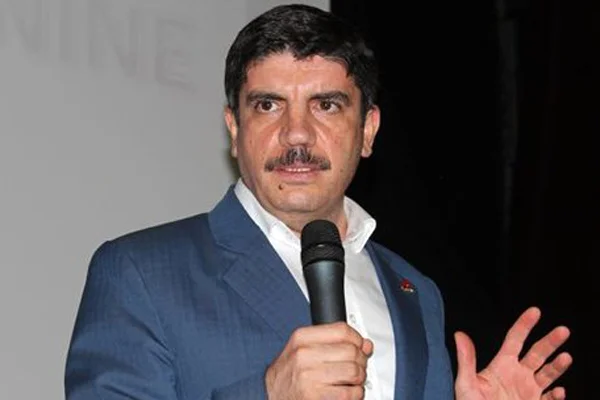 Yasin Aktay'dan Erdoğan'a salavatlı türkü